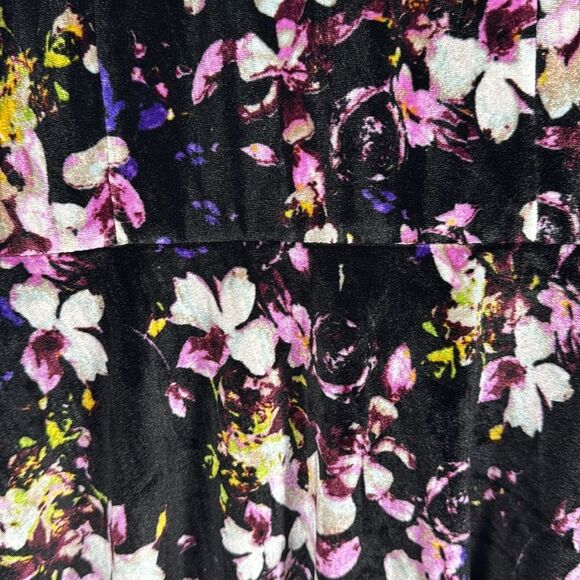 Hot Topic Black Floral Velvet Peter Pan Collar Whimsigoth Witchy Skater Dress - Picture 9 of 16